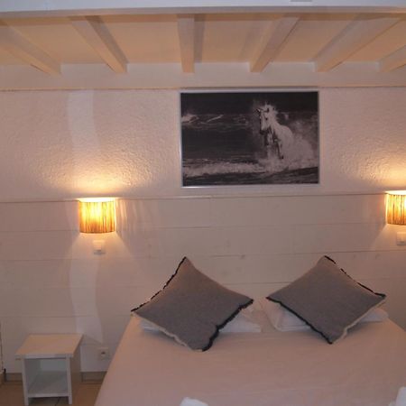 Hotel Les Rizieres Saintes-Maries-de-La-Mer Exterior foto
