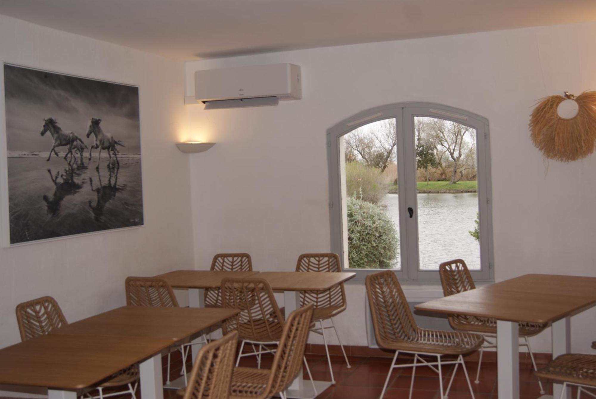 Hotel Les Rizieres Saintes-Maries-de-La-Mer Exterior foto